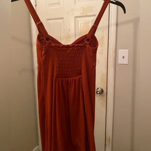 Long maroon dress - Picture 2 of 2